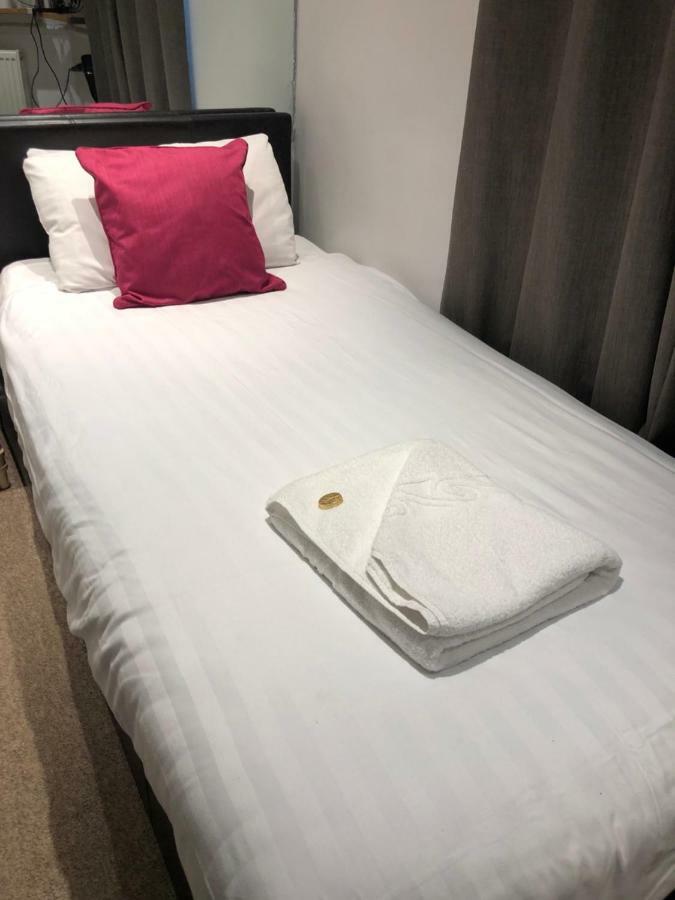 Kings Hotel Newmarket  Esterno foto