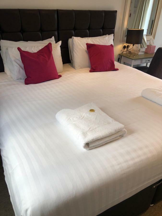Kings Hotel Newmarket  Esterno foto
